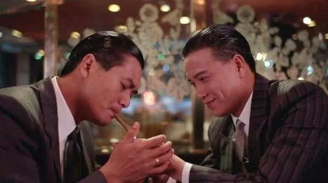 萬梓良現任和前任恬妞對比,這差距還真大,難怪萬梓良會換老婆