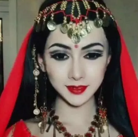 這位「新疆正妹」跳舞影片都沒人看,一卸妝後粉絲數竟直接破萬!絕世美女現身啦!