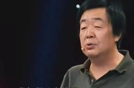 男子拿六枚金幣鑒寶,專家稱價值驚人,男子說家中還有5000餘枚!