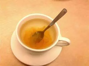 止咳小偏方,白醋裡加點這個快速止咳超見效!比吃藥更好
