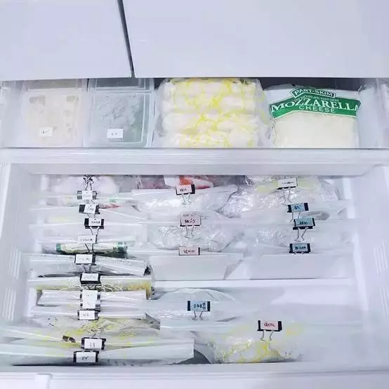 冰箱別再亂塞啦!學會這幾個收納技巧,空間立刻大一倍!