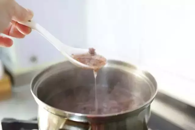 美容養顏,桃膠的7種吃法!!!!女人一定要多吃!!美容養顏抗衰老,味道非常好...