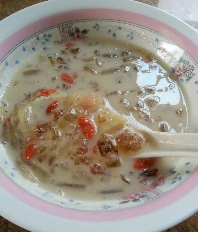 美容養顏,桃膠的7種吃法!!!!女人一定要多吃!!美容養顏抗衰老,味道非常好...