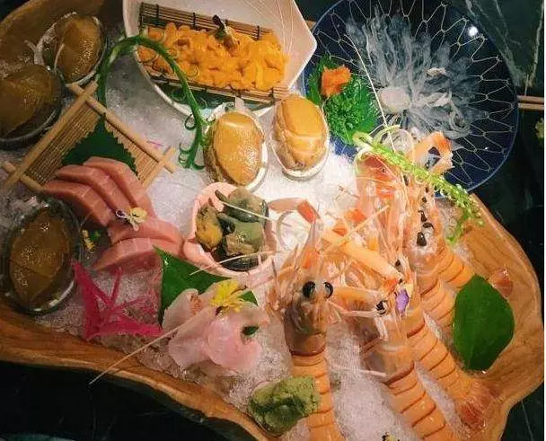 Baby又開海鮮店,陳赫深夜捧場,賬單金額亮了,網友真有錢!