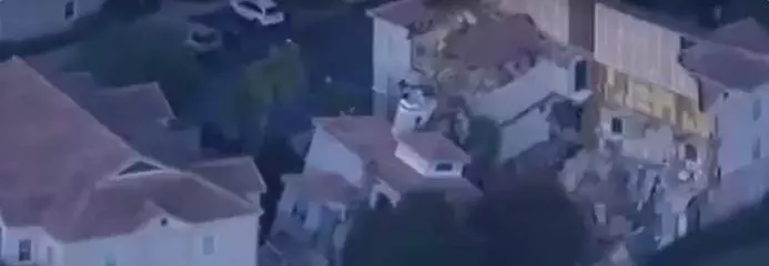 震撼實拍【地震來襲的一幕】快看~下一秒百姓都來不及逃跑。。太可怕了!!