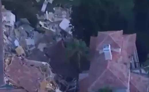 震撼實拍【地震來襲的一幕】快看~下一秒百姓都來不及逃跑。。太可怕了!!