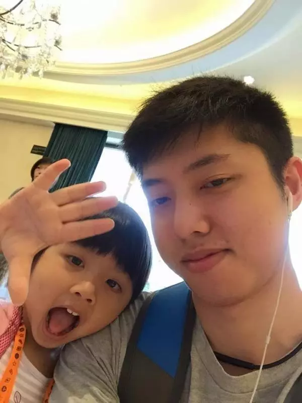 5歲女童被生父繼母活生生虐死!!把她舉起拋撞天花板10多次、剪刀剪肉、拖鞋巴臉、藤條亂掃、不給放吃! EZP9 生活網