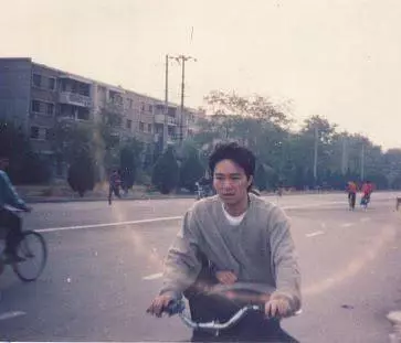 35張讓你感慨「時間已經回不來」很久以前的名人經典照片 年輕時的范冰冰真的正點!