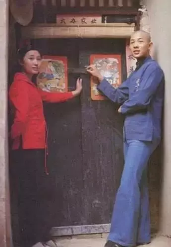 35張讓你感慨「時間已經回不來」很久以前的名人經典照片 年輕時的范冰冰真的正點!