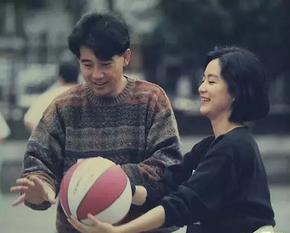 35張讓你感慨「時間已經回不來」很久以前的名人經典照片 年輕時的范冰冰真的正點!