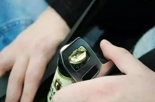 26個聽起來很有道理的「超廢人生絕技」!輕鬆教你如何把手機螢幕大升級~