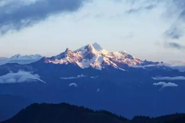 中國最神奇的地方—扔塊石頭,就下雨,景色宜人,卻鮮少人知!