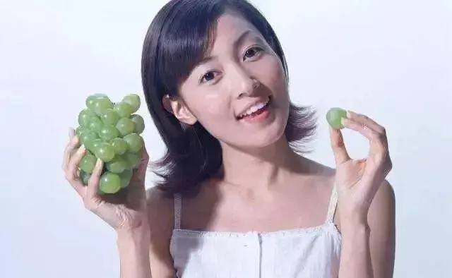 葡萄全身都是寶,吃它好處多多!顏色不同,功效也不同