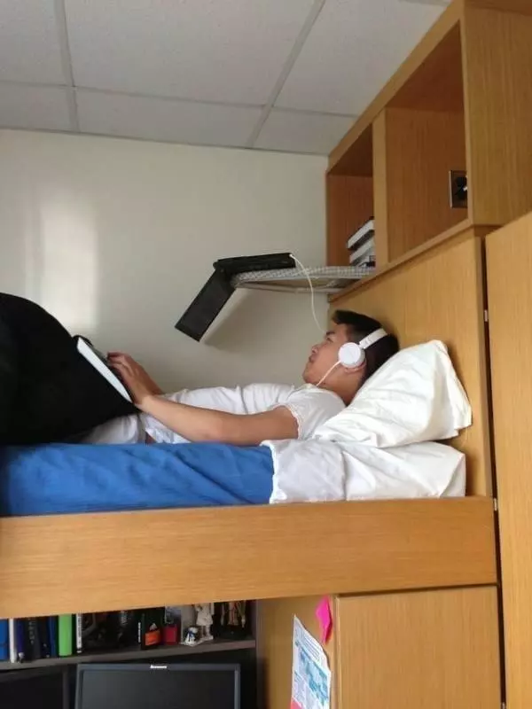 25個「懶到讓人內出血的人」證明世界末日其實已經到來XD