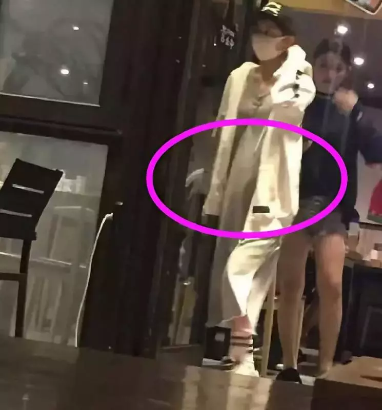 趙麗穎近照曝光,肚子大到瞞不住?網友:感謝陳曉不娶之恩