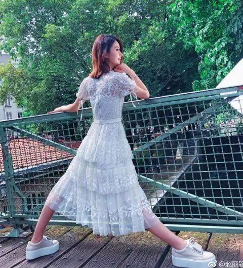 趙麗穎近照曝光,肚子大到瞞不住?網友:感謝陳曉不娶之恩