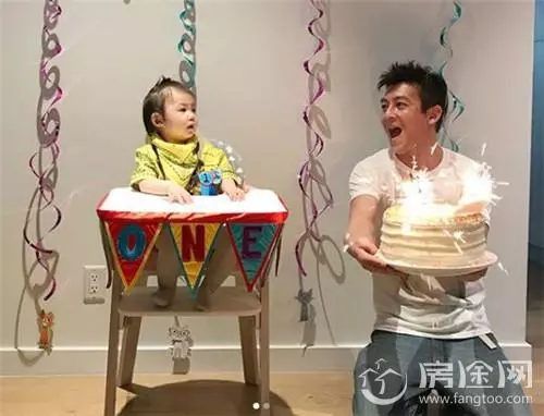 陳冠希的全家福曝光,終於知道什麼樣的女人才能收服浪子了