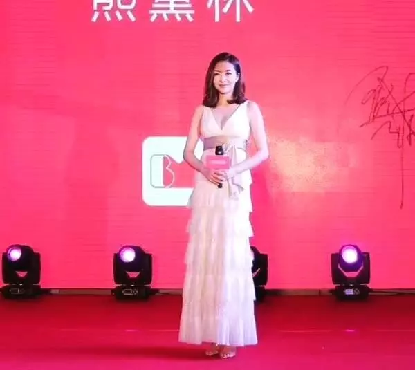 38歲熊黛林產後胖5公斤不止,但女人味十足!網友:好美,不要減肥