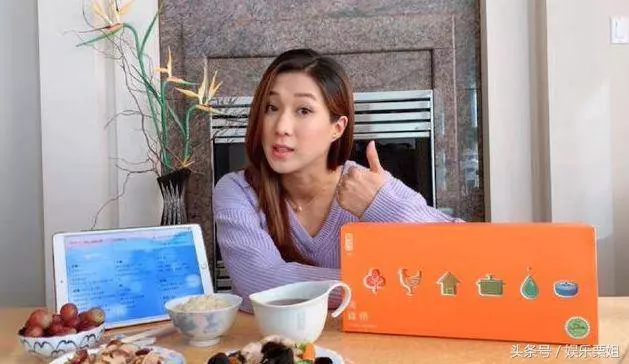 鍾嘉欣大曬小兒子近照,兒子長相讓人一言難盡,與女兒顏值相差盛大,網友:可惜了媽媽的基因…