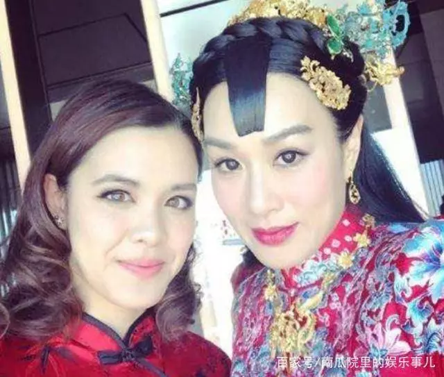 鍾麗緹大女兒是三國混血!如今近照比媽媽還顯老,網友更像姐妹