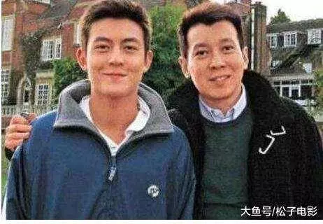 陳冠希帶妻女為父慶生,父親帥氣姐姐妖艷美麗,網友:基因太強大