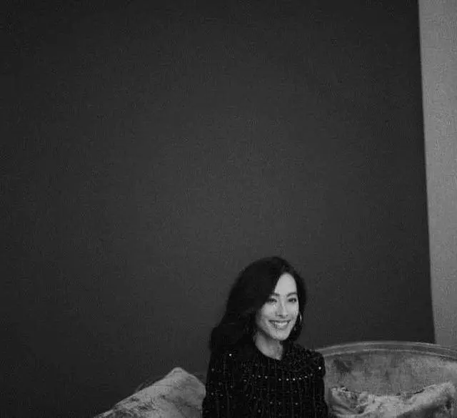 李澤楷26歲女友和梁洛施較勁?比梁洛施好太多,就是氣質沒她好~