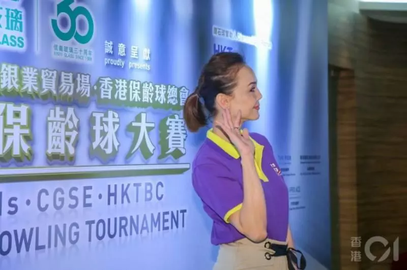 【曾是TVB最美混血兒】43歲韓君婷近照曝光大變樣,瘦到臉頰塌陷、鼻子還歪了,網友:好恐怖啊