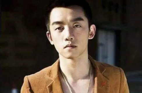 陳赫:這是我18歲,鄧超:這是我的,張衛健:你看我的!全體沉默