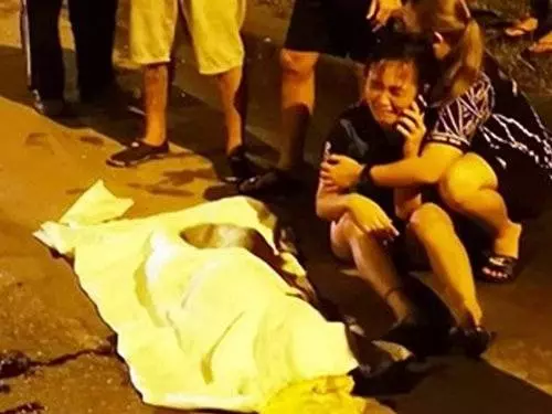 轉個彎就到家 父子午夜遭四驅車攔腰撞死