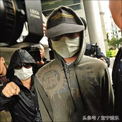 10年前,他用1400多張照片毀了陳冠希和張柏芝,今落魄無人敢錄用! -