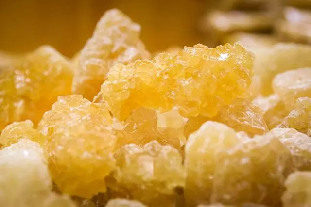 白色冰糖好還是黃色冰糖好?看完恍然大悟,以前都買錯了