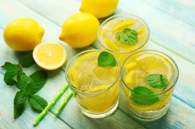 睡前喝一杯「一整晚都在燃脂」 10種減肥飲品幫助大家輕鬆瘦 ~