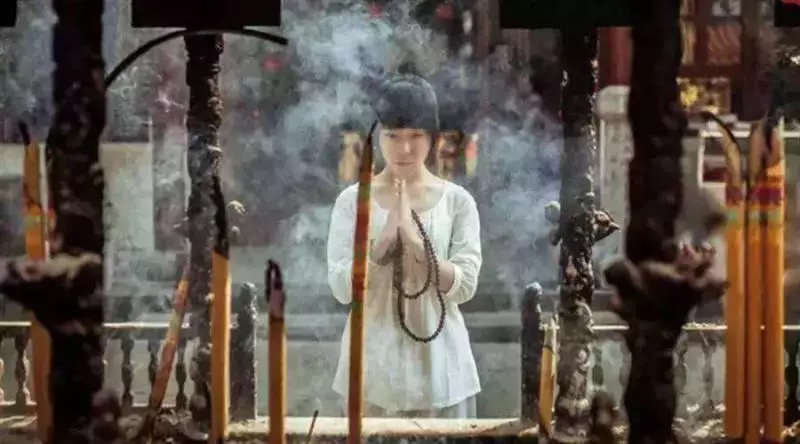 拜拜時千萬記得不要向神明求「這十件事」!後果太可怕了....轉發出去,功德無量!