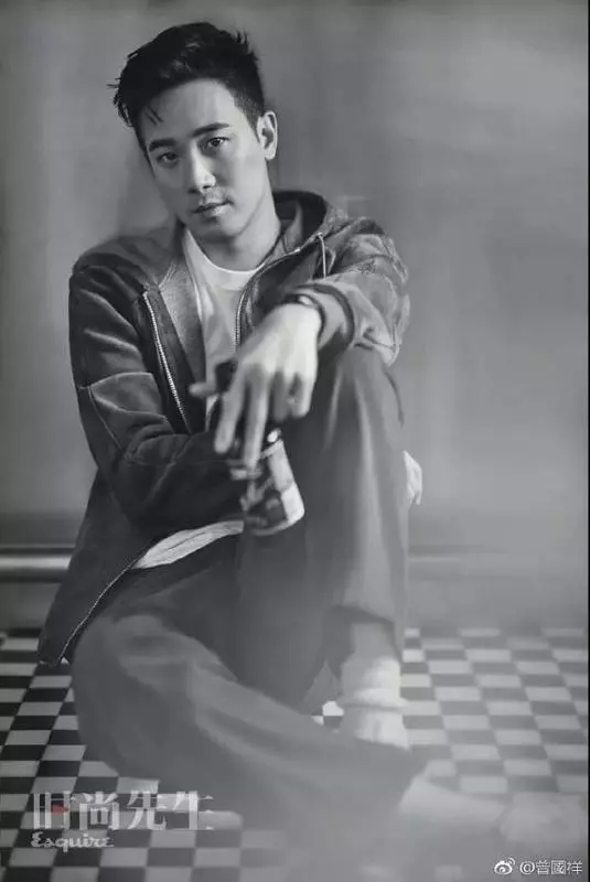 馬德鍾和兒子合影像兄弟,可惜苗僑偉兒子沒遺傳到他老爸的帥