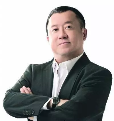 馬德鍾和兒子合影像兄弟,可惜苗僑偉兒子沒遺傳到他老爸的帥