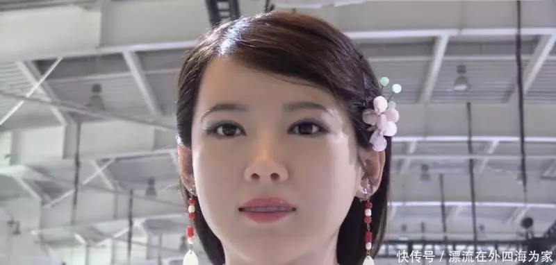 中國突破日本機器人技術,造全球最美女機器人,和真人一模一樣!