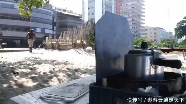 世界上最尷尬的「國家」,「國王」天天住城堡,國土卻只有3平米