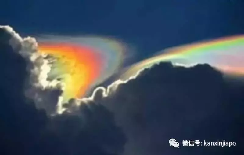 「龍吸水」 現身新加坡金沙旁邊海上 !