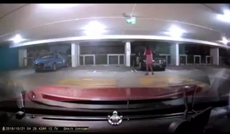 【新加坡】女子帶廁紙停車場 竟然掀裙子脫下褲子 隨地「解放」 被拍到 !