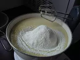 (大馬傳統食譜 )簡單又容易無需烘烤-【蒸香蕉蛋糕】