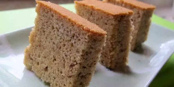 (大馬傳統食譜 )簡單又容易無需烘烤-【蒸香蕉蛋糕】