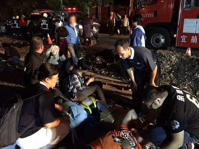 普悠瑪列車出軌 慈濟啟動關懷機制