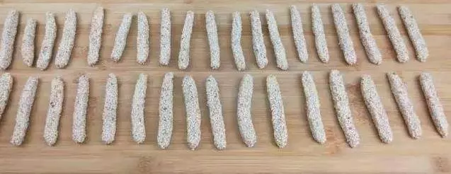 只需一碗麵粉,一粒雞蛋,教你做不加防腐劑的芝麻條,非常香甜酥脆,孩子都很愛吃的零食!