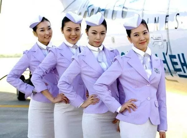 世界各國空姐大PK!最後一個國家的空姐也太誘惑了吧,這讓我國的空姐情何以堪!