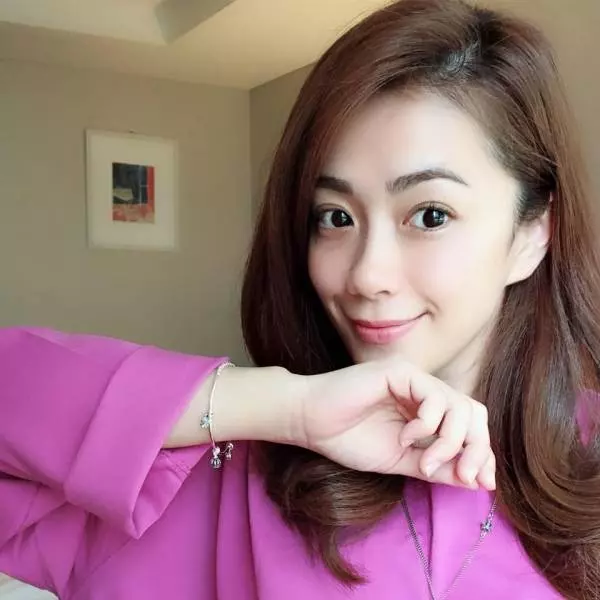 柯以柔離婚卻過得比誰都好!買下千萬豪宅和3個小孩展開新生活!花400萬「打造北歐風」!卻看出她離婚早有徵兆!