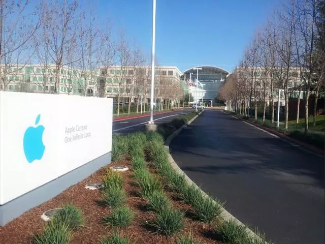 iPhone在中國被禁售後,蘋果發出警告,中國將會受到損失