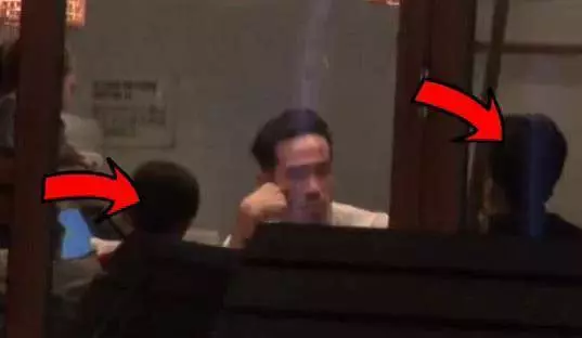 【生下了3位子女,組建了一個大家庭~】陳豪陳茵媺吃飯時全程親自照顧子女,還夾菜給工人姐姐