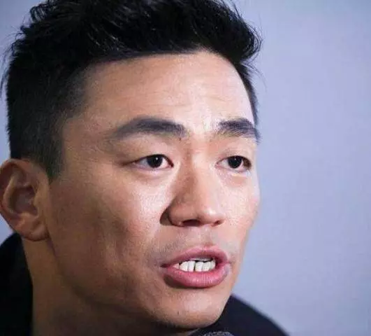 女兒判給馬蓉,兒子判給寶強,結果女兒的一句話讓王寶強心痛不已!