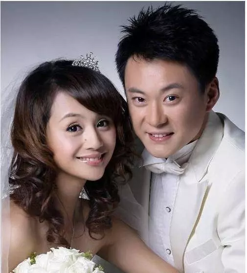 5個甘願嫁給「窮丈夫」的女明星,為了愛無怨無悔,現在依然甜蜜