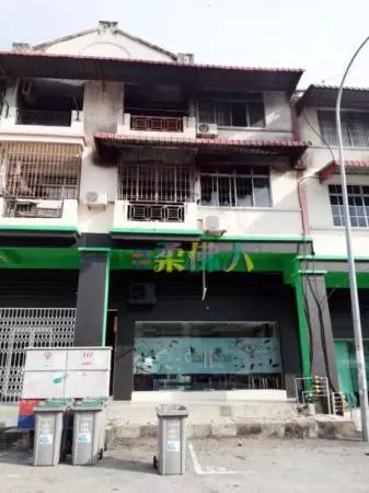 越南女子拒當按摩女 不甘受騙 縱火燒屋
